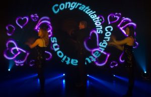 Individuelle Glow Shows für Hochzeiten, Geburtstage