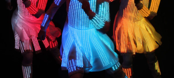 Branding Firmenlogo Supernova LED Tanz Act, Glowing Dancers