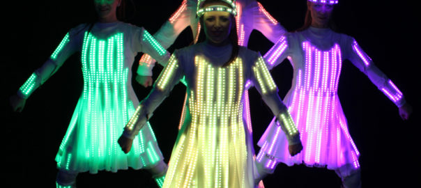 Farbenwechsel mit Supernova: high end LED Light Dance Show, Licht Balance