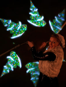 Weihnachtsbaum im LED Pixel Poi Performance Berlin