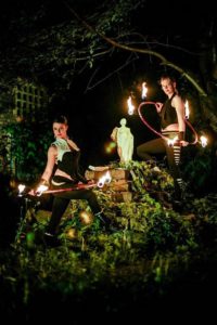 Fireshow Berlin Feeding the Fish event entertainment